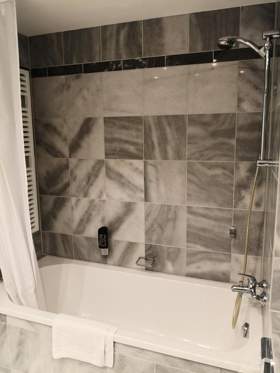 Seehotel Luisenhof Falkenhagen  Bagian luar foto