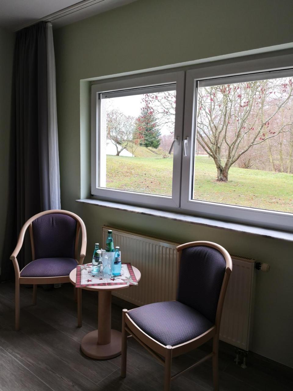 Seehotel Luisenhof Falkenhagen  Bagian luar foto